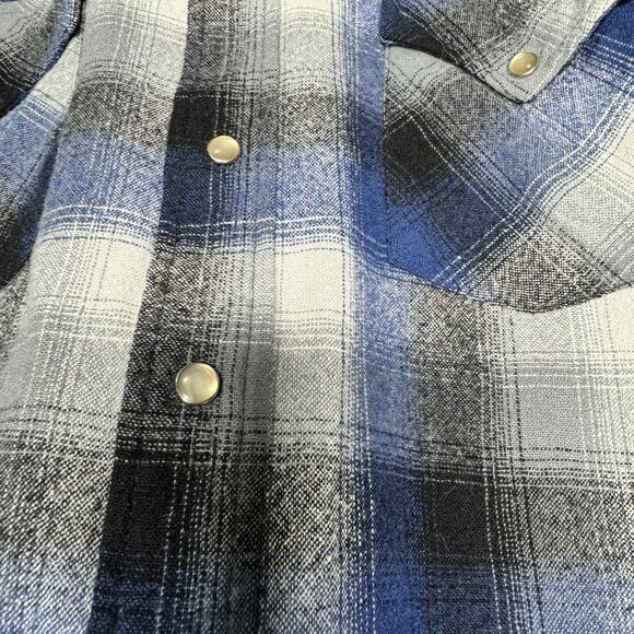 Pendleton Western Pearl Snap Wool Shirt Blue Plaid Men’s Large Vintage USA - Picture 6 of 9